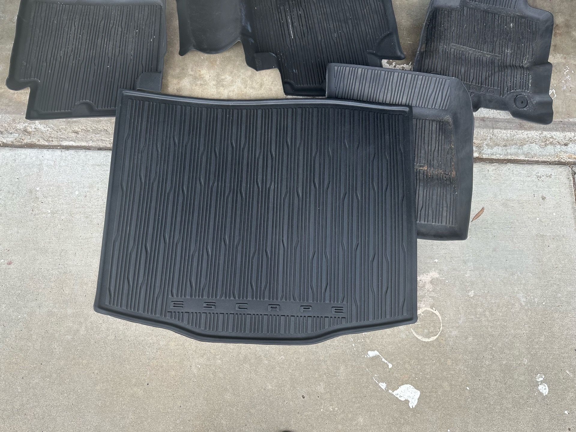 Ford Escape 4 Floor Liners + Cargo Mat