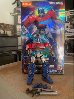 Optimus Prime Figure