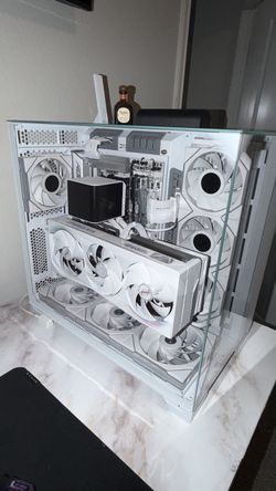 Lian Li TL LCD wireless PC fans