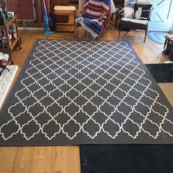 IKEA hovslund rug low pile lattice