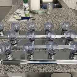 Bathroom Light Fixtures 