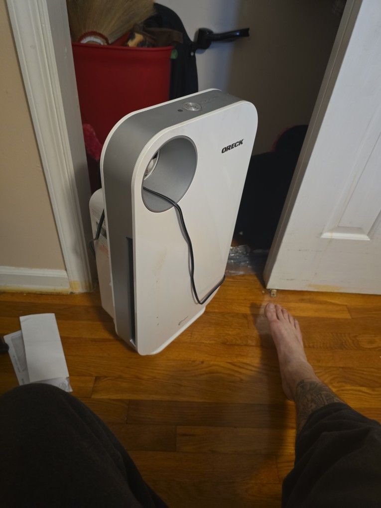 Oreck Air Instinct Hepa Air Purifier