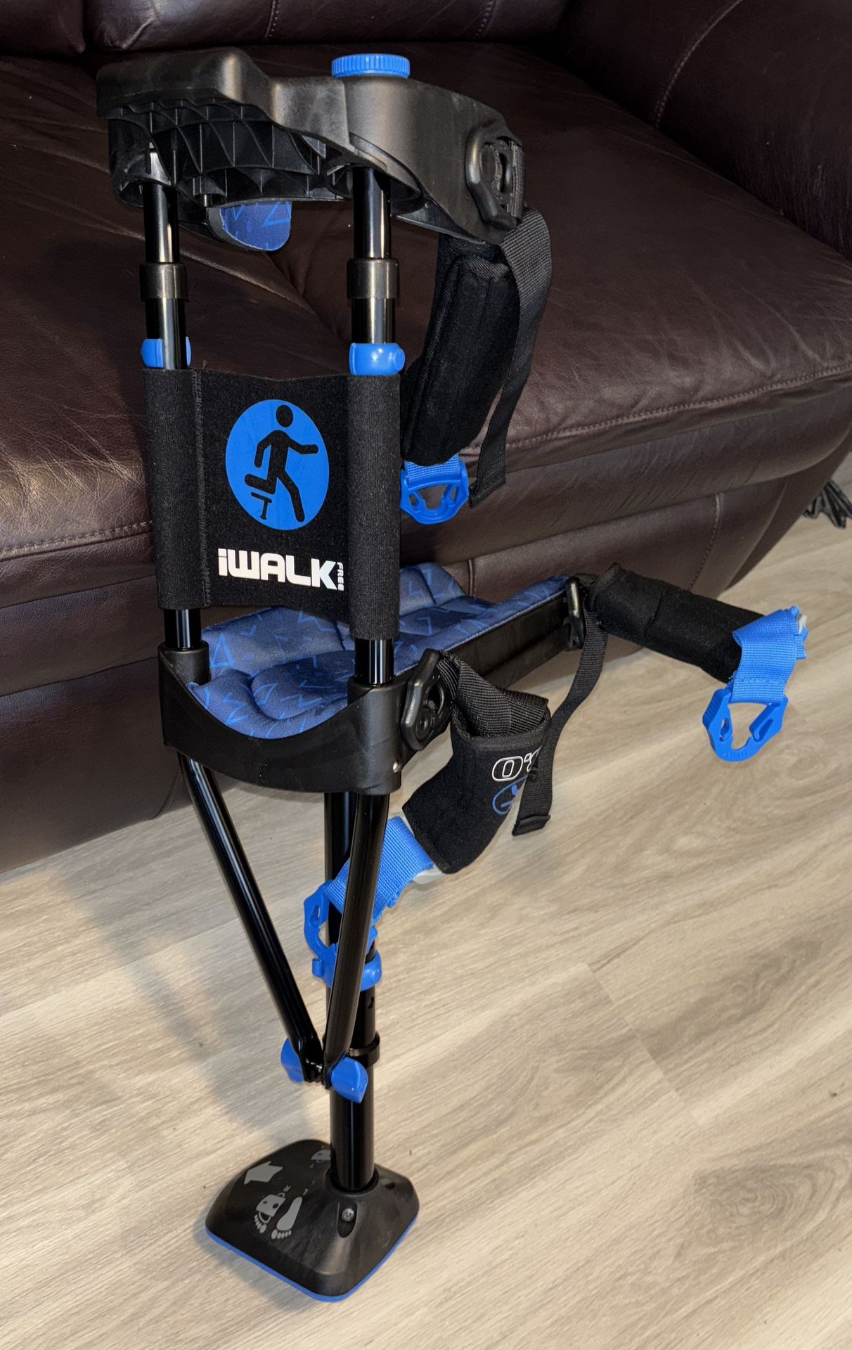 “iWalk 3.0” Hands Free Crutch