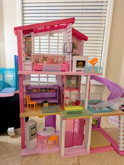 Barbie Dreamhouse *if listed it's available*