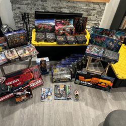 Collectibles Toys, Comics, And Baseball Cards