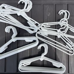 Hangers, plastic (35 Infant/Kids & 25 Standard)