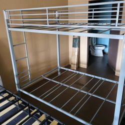 New bunk beds Queen size over Queen size $249 queens $249 I will bundle a deal this bunk bed with mattress $595