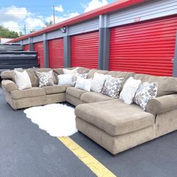Comfy Sectional Sofa 