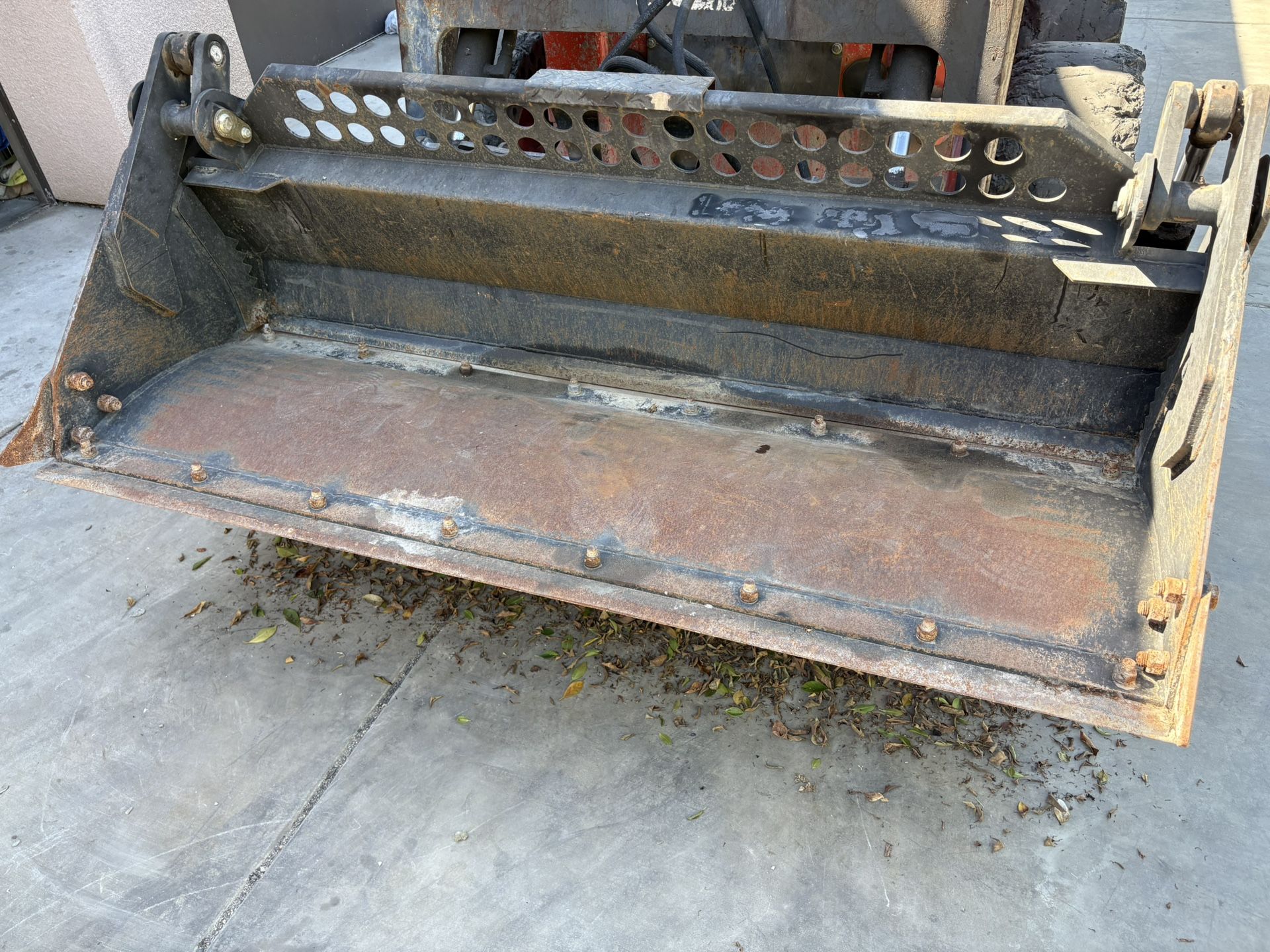 4 In 1 Skid Steer Bucket