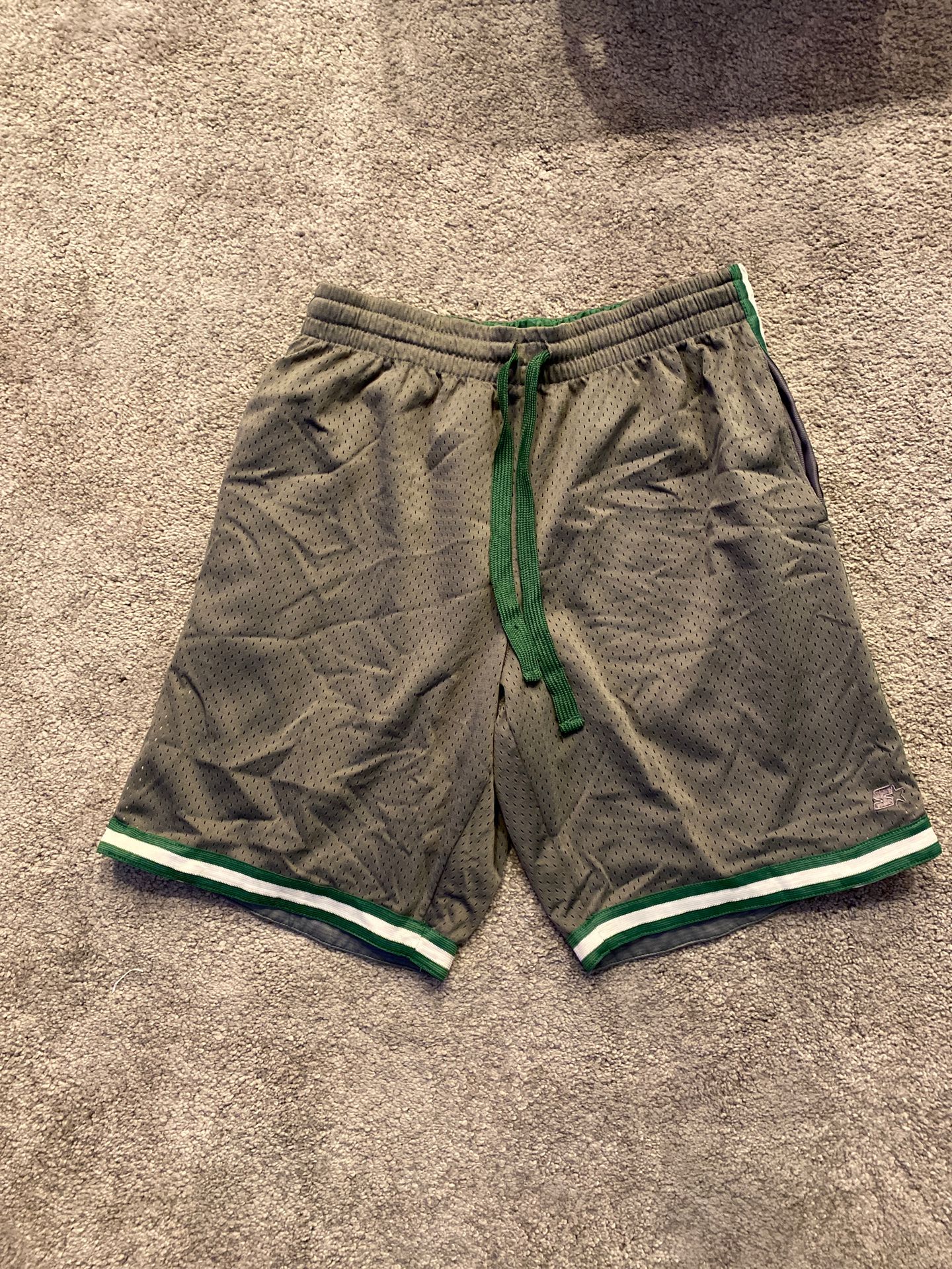 Starter - size medium - basketball reversible Celtics green nba sports mesh jersey Mitchell and Ness