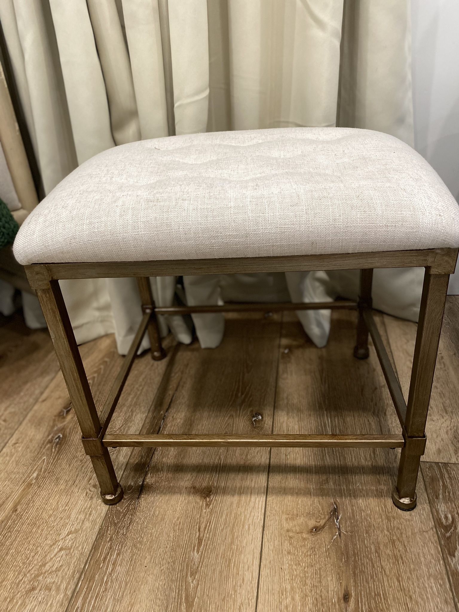 Vanity Stool 