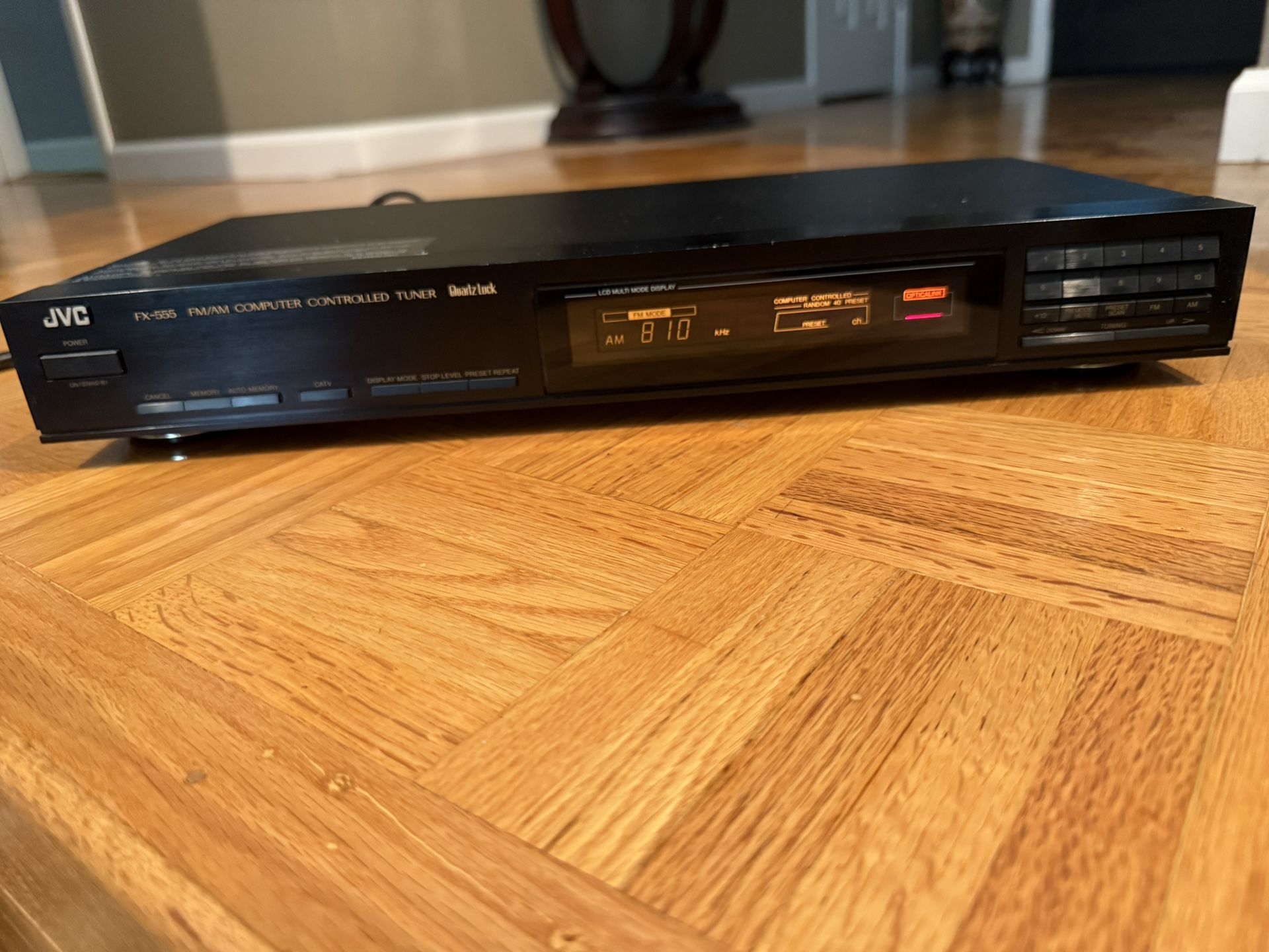 JVC FX-555BK AM/FM Stereo Tuner (Excellent Condition)