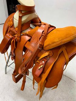 Montura charra de cuero