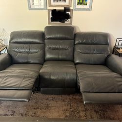 Black Leather Reclining Couch 