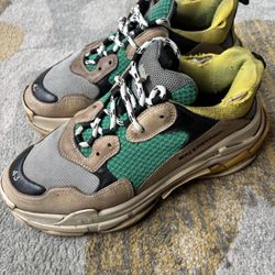 Balenciaga Triple S Sneakers – Size 43 (US 10)