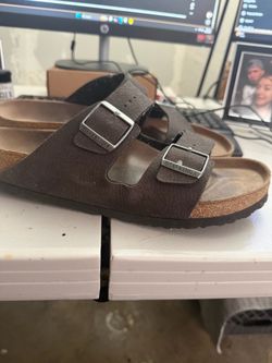 Men’s Birkenstocks very nice barley used