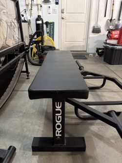 Rogue Flat Bench