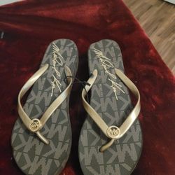 Michael Kors Platform Size 11 Sandals.  New Without Tags