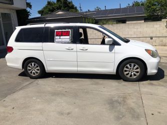 2009 Honda odyssey white van