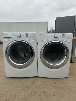 Whirlpool washer and electric dryer