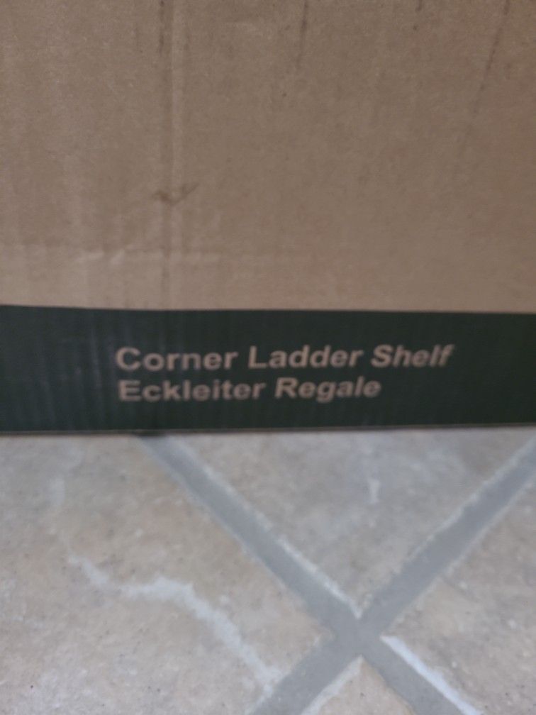 NEW-Beautiful CORNER LADDER SHELF
