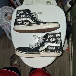 FREE Vans HI TOP SIZE 9
