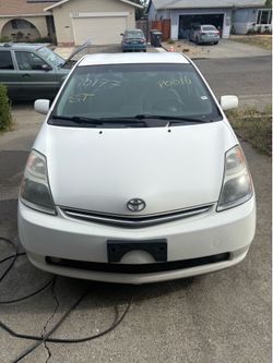 07 Prius clean title $3,500