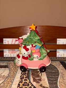 Hello Kitty/Friends Christmas Canister
