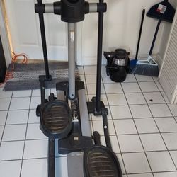 Elliptical NordicTrack power ramp 130 Obo