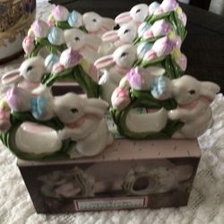 8. Bunny Napkin Rings