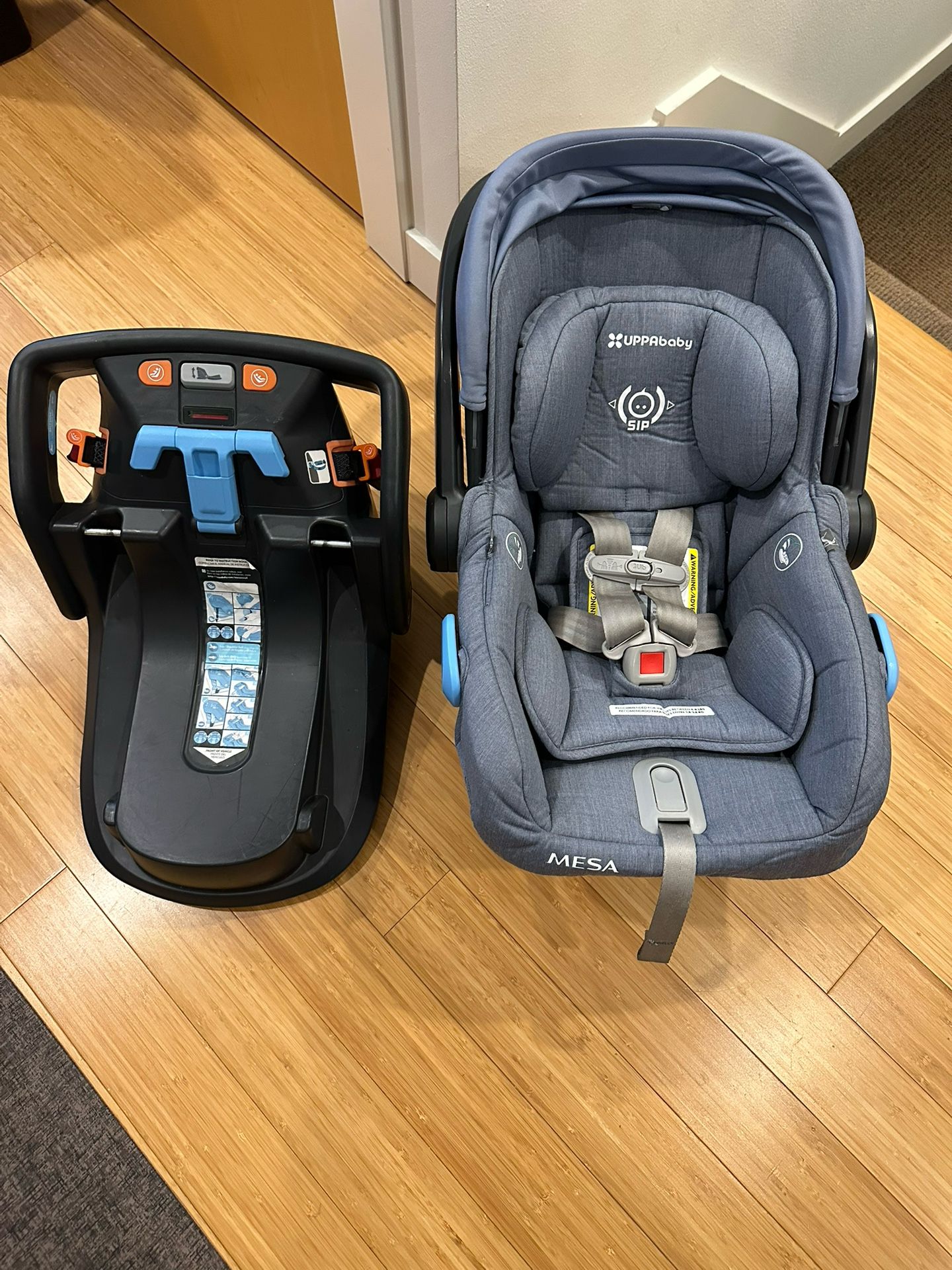 Uppababy Mesa V2 Car Seat and Base