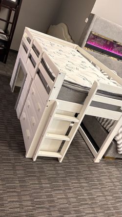 Kids clubhouse bed