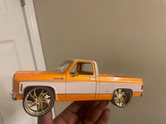 Custom 1:28 C10 on 28” corleons