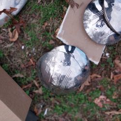 1941 CHEVY SPECIAL DELUXE  HUB CAPS