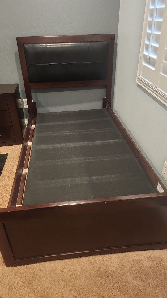 Twin Bed With Bunkie Board