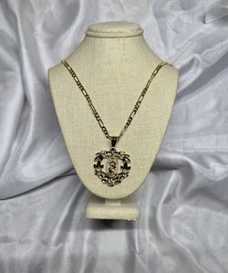 Gold Plated Pendant With Necklace 