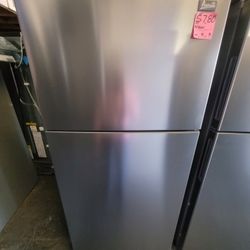 Refrigerator Avanti 