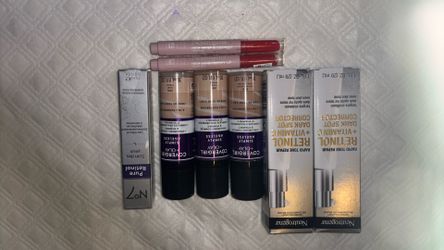 Retinol Corrector/ Eye Crème / Covergirl Simply / Lipgloss