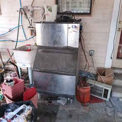 Ice Maker, Industrial Size, 500.00