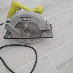 7 1/4" Circular Saw 13 Amp Corded Works Well Home Depot Sells For $70 Plus Tax