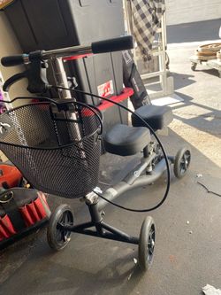 Knee scoooter
