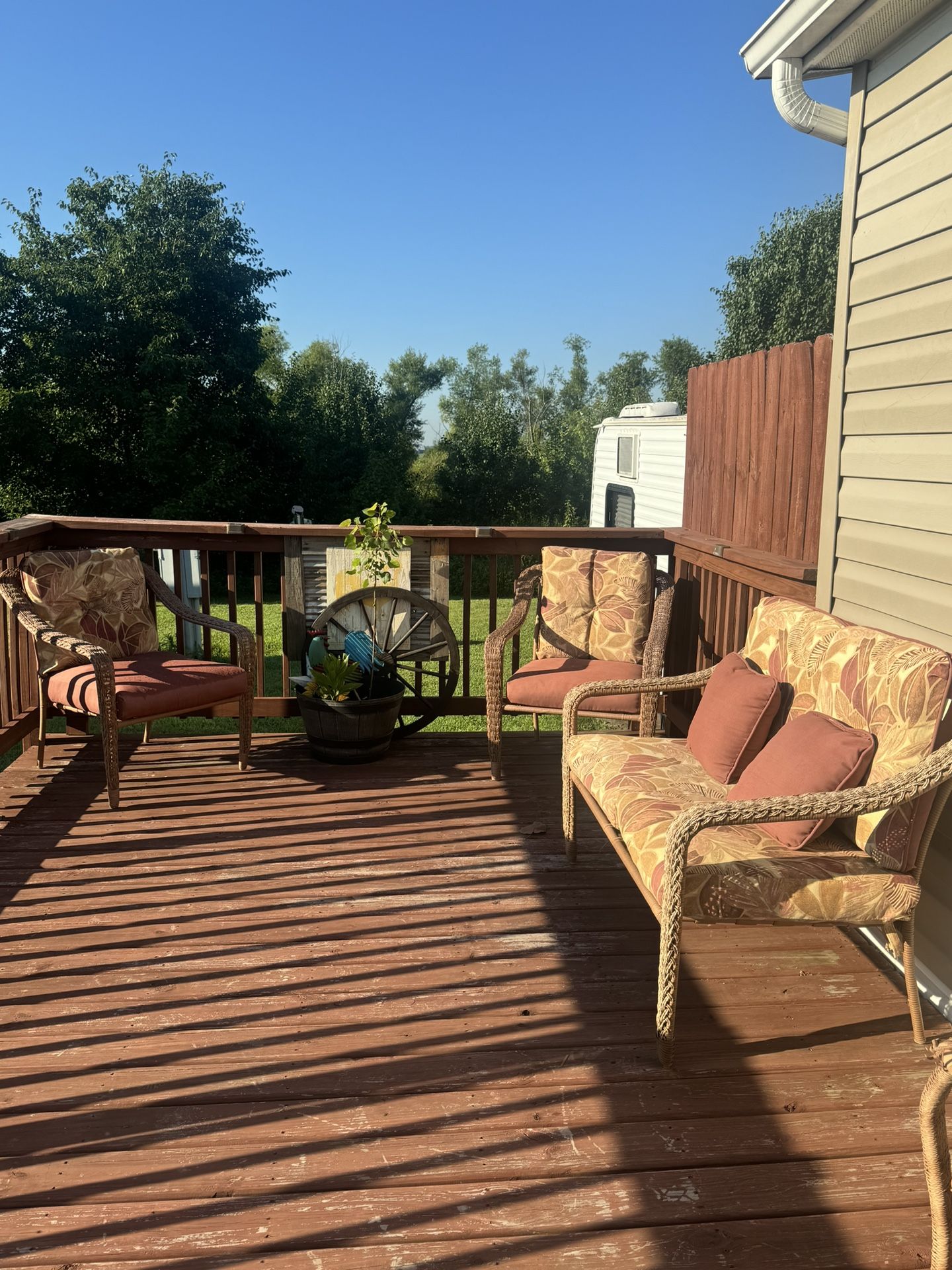 Outdoor Wicker furniture set Really Nice!  Great deal!