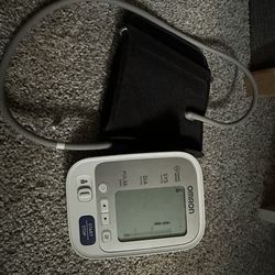 Blood pressure monitor