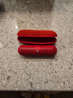 Beats Pill
