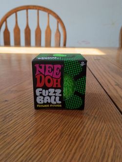 Needoh fuzz ball flower power