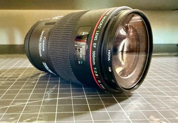 Canon ef100mm f/2.8L