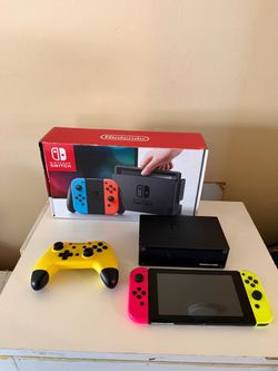 Nintendo Switch Bundle – Joy-Cons, Dock, Case & Box