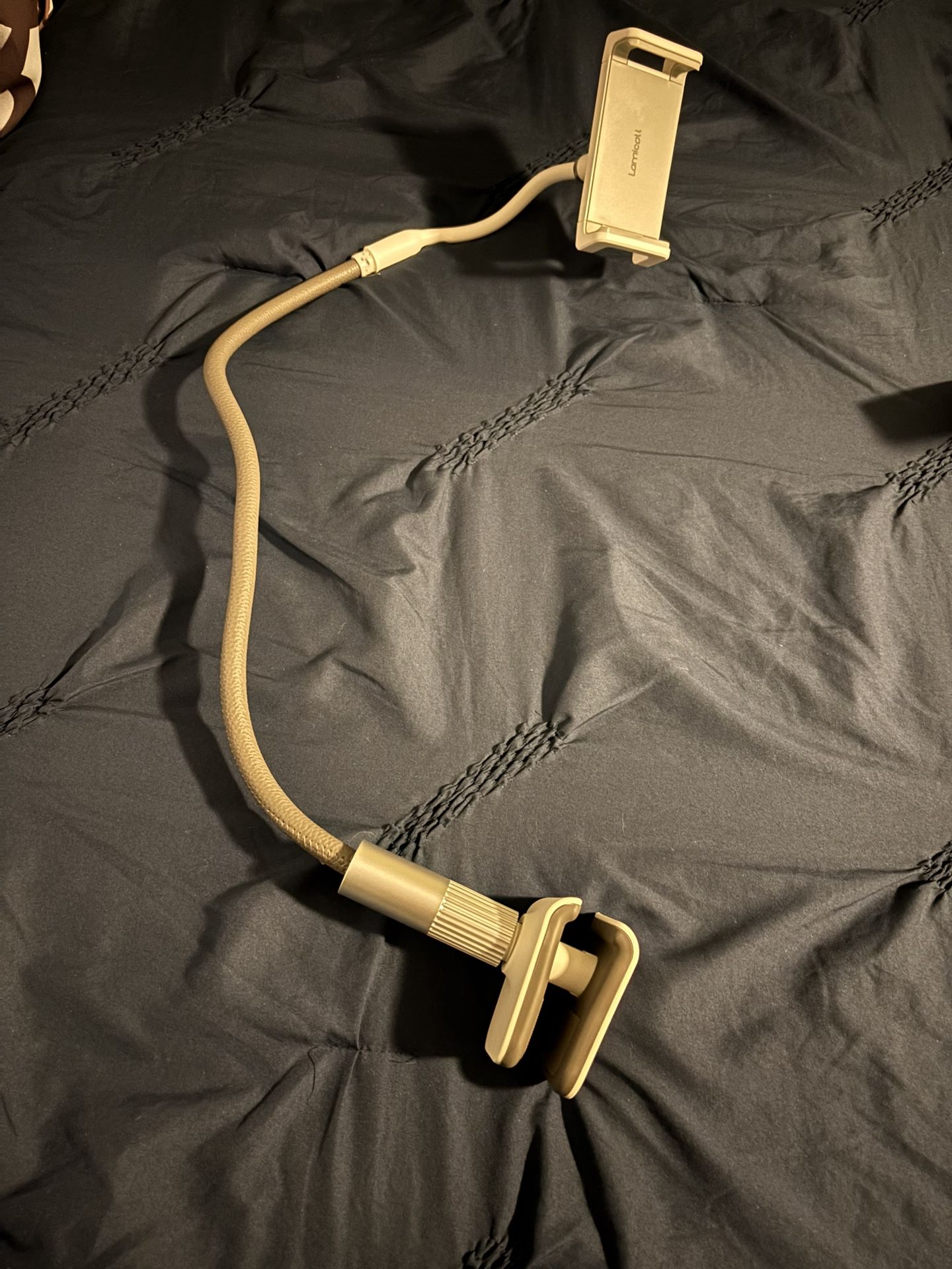 Tablet/Kindle Bed Holder