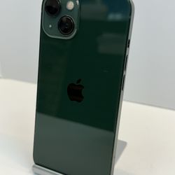 Apple iPhone 13 128gb. ( Fully Unlocked )