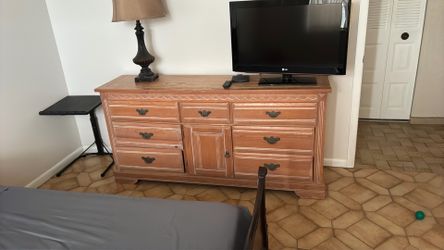 Bedroom dresser